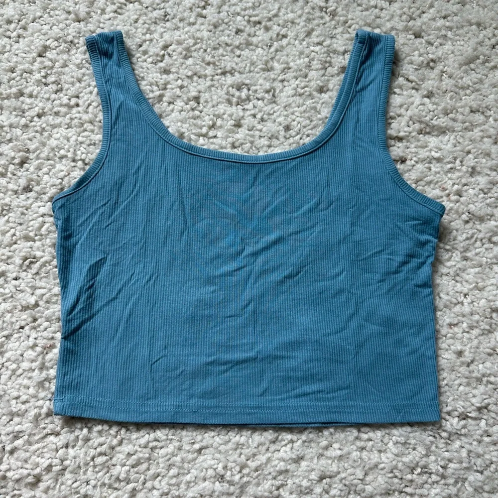 SHEIN Ribbed Tank Top - Picture 1 of 3